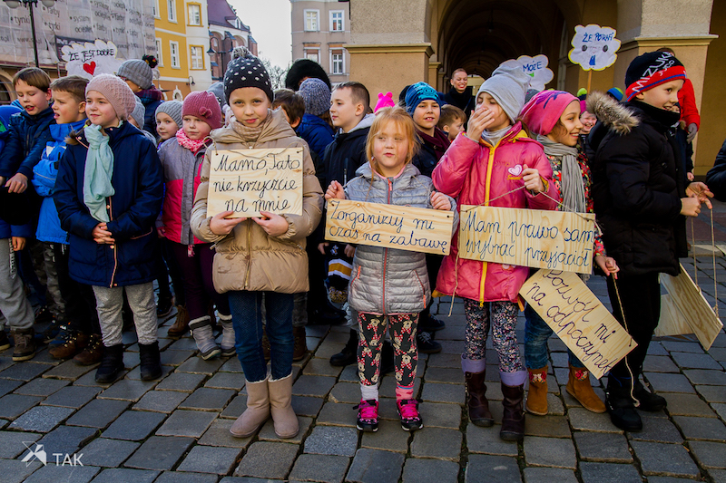 images/obrazki/tydzienprawdziecka01.jpg